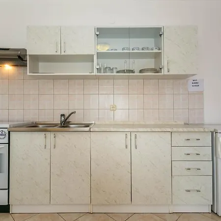 Luka Apartment