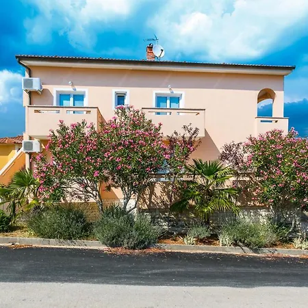 Διαμέρισμα Luka