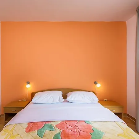 Διαμέρισμα Luka *